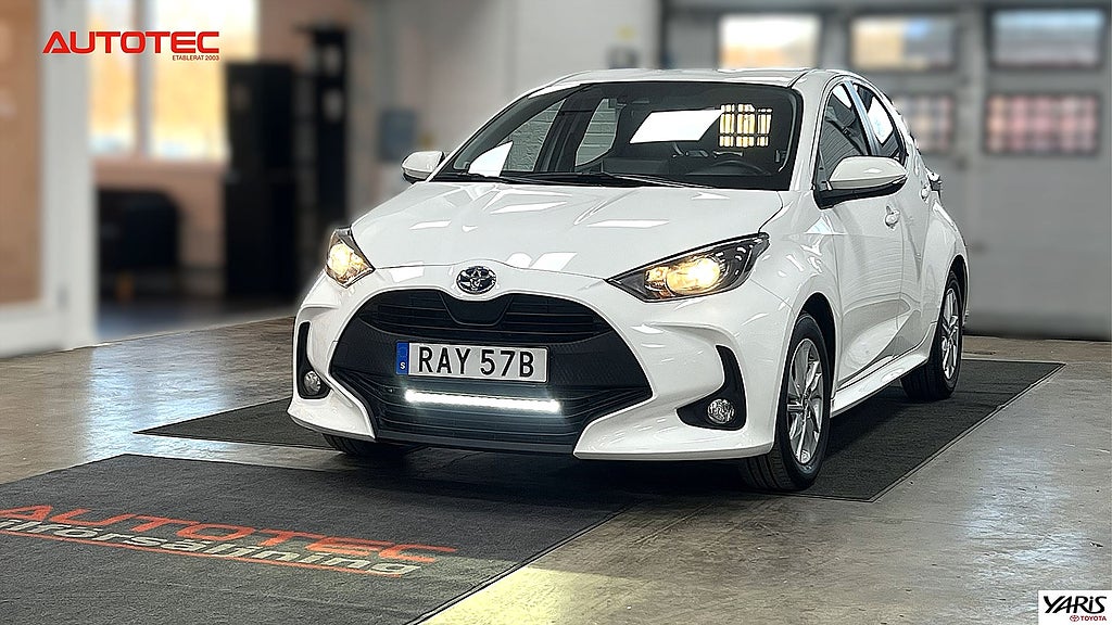 Toyota Yaris 1.5 Hybrid Active CVT 116hk