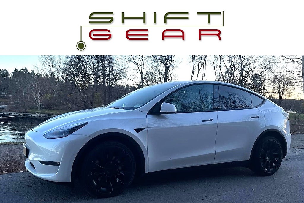 Tesla Model Y Long Range AWD MOMS /VAT 1 ägare 20″ Induction