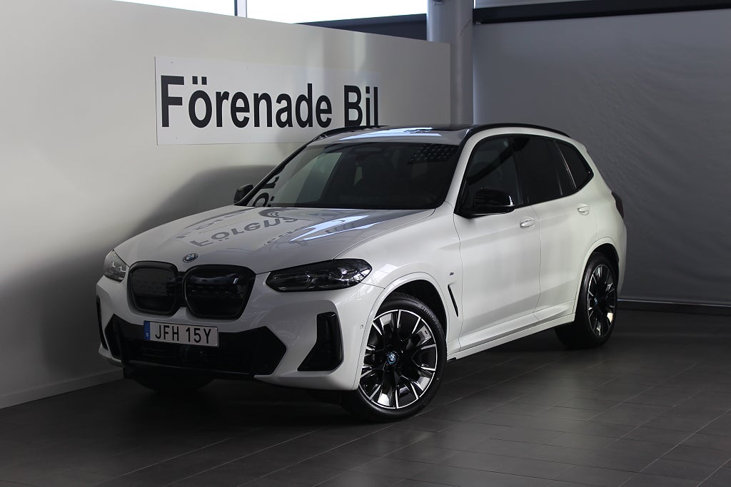 BMW iX3 Charged Plus M Sport H/K Panorama