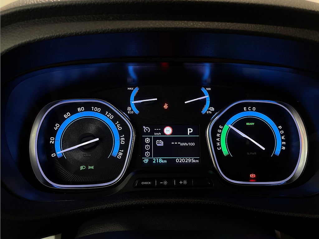 Peugeot e-Expert PRO+ 75kWh 136hk Aut L3 KAMPANJRÄNTA 3,99%