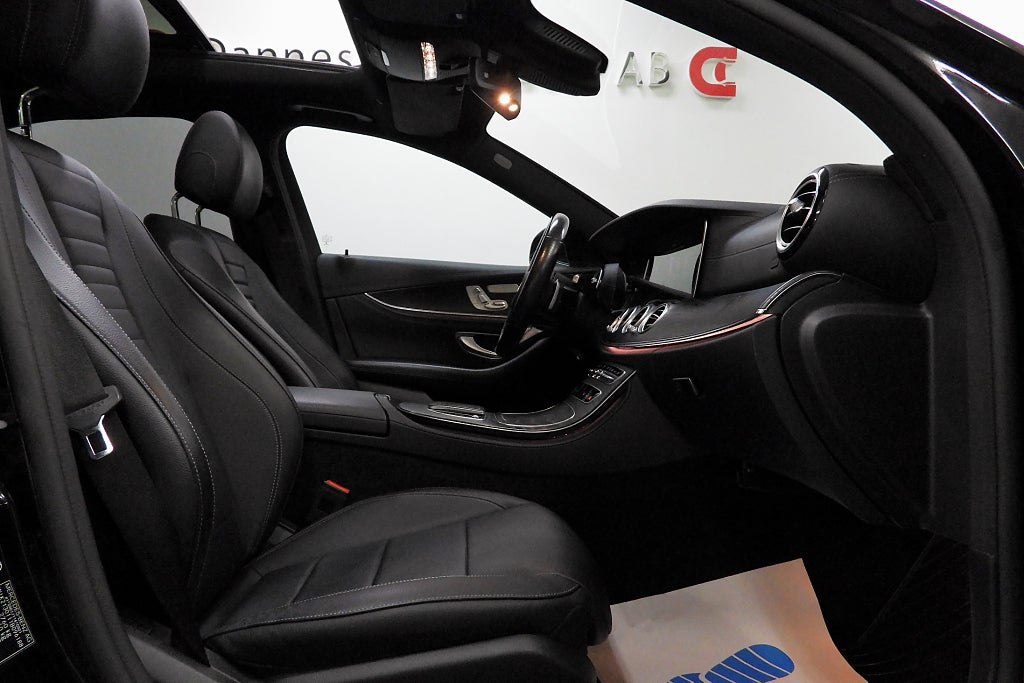 Mercedes-Benz E 300 de 4M 9G-Tronic AMG Pano 360° kam SoV Hjul Ränta fr 1.95%