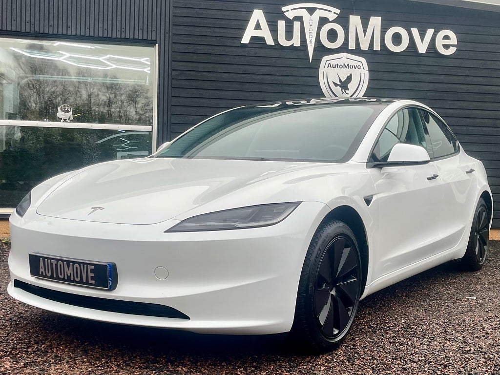 Tesla Model 3 SR Highland AutoPilot Tesla Trygg | Batterikontrollerad