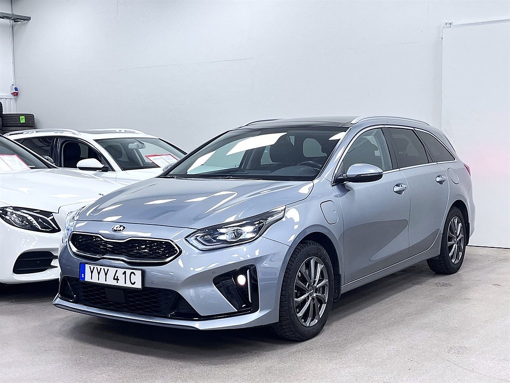 Kia Ceed PLUG-IN HYBRID SW ADVANCE PLUS 2 PANORAMA DRAG SKINN
