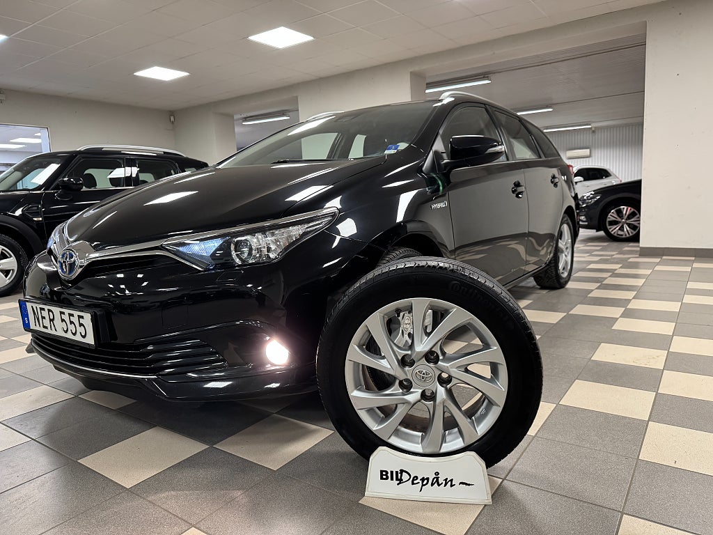 Toyota Auris Touring Sports Hybrid e-CVT B-kamera Active Euro 6