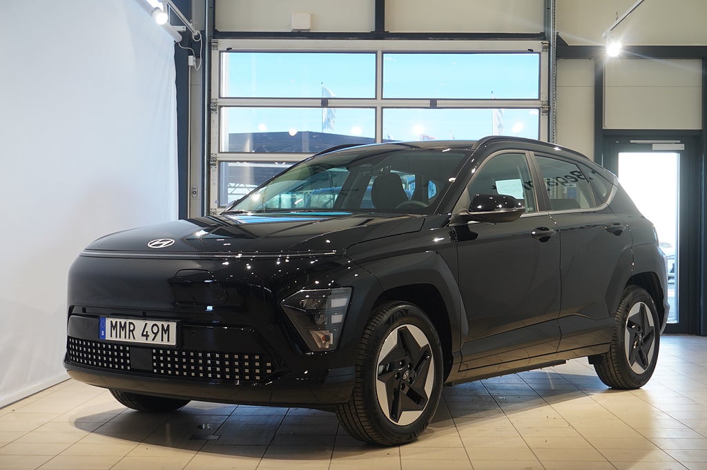 Hyundai Kona 4,95% ränta Kona 65.4kWh Long Range Essential Kamera Nav