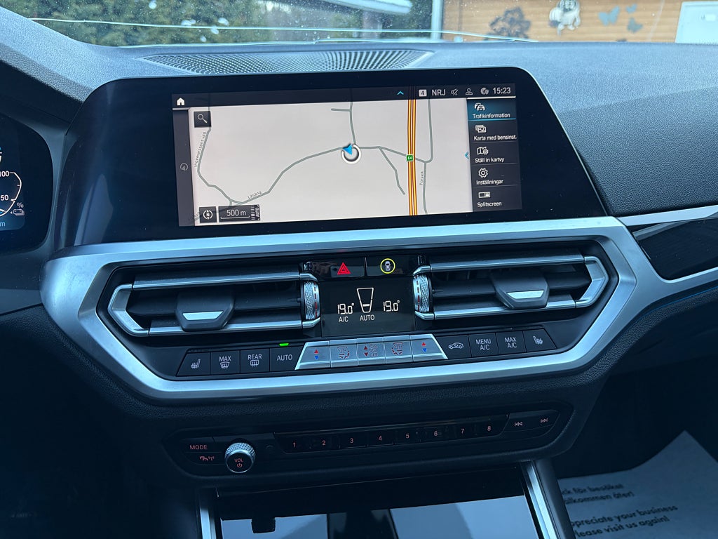 BMW 330e xDrive Plug-in Touring Steptronic Drag