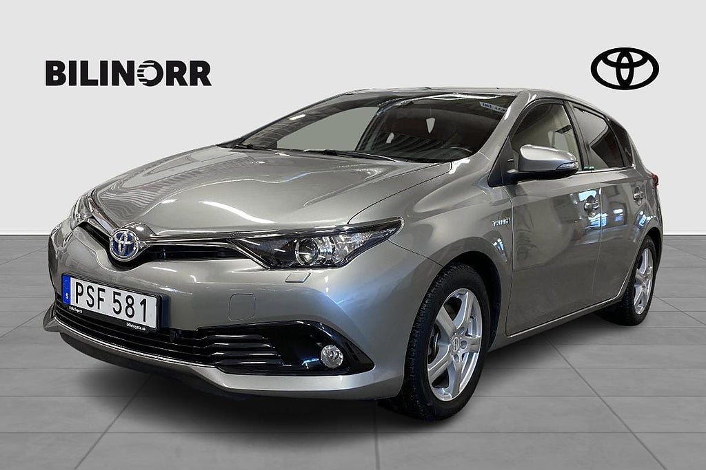 Toyota Auris Hybrid 1,8 5d Intense Edition Motorvärmare Vinterh…