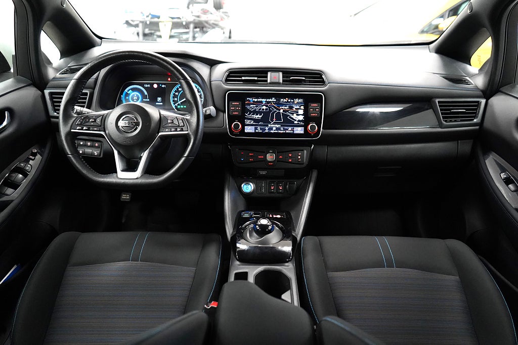 Nissan Leaf 40 kWh GPS CARPLAY 360-KAMERA