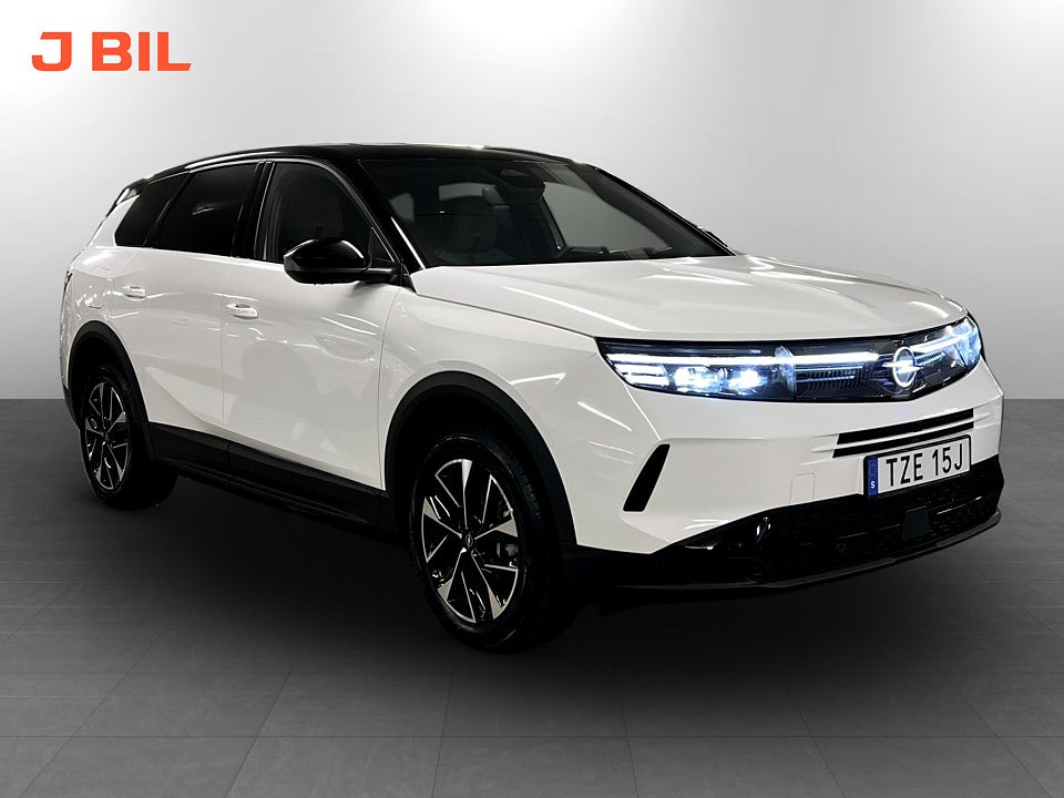 Opel Grandland GS Hybrid 136hk – DEMO