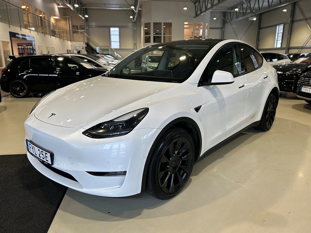 Tesla Model Y Long Range AWD