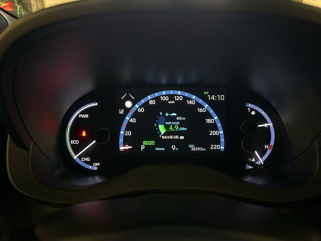 Toyota Yaris Cross 1.5 HSD AWD-i Adventure / V-Hjul / Drag / 3840mil