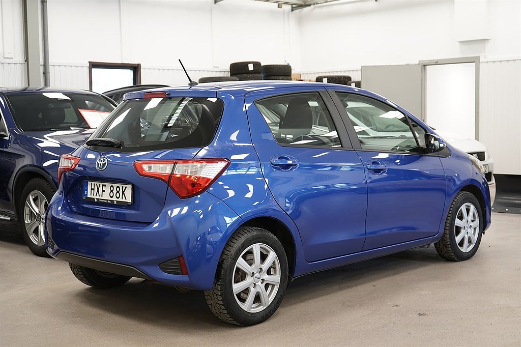 Toyota Yaris 1.5 HYBRID e-CVT B-KAMERA