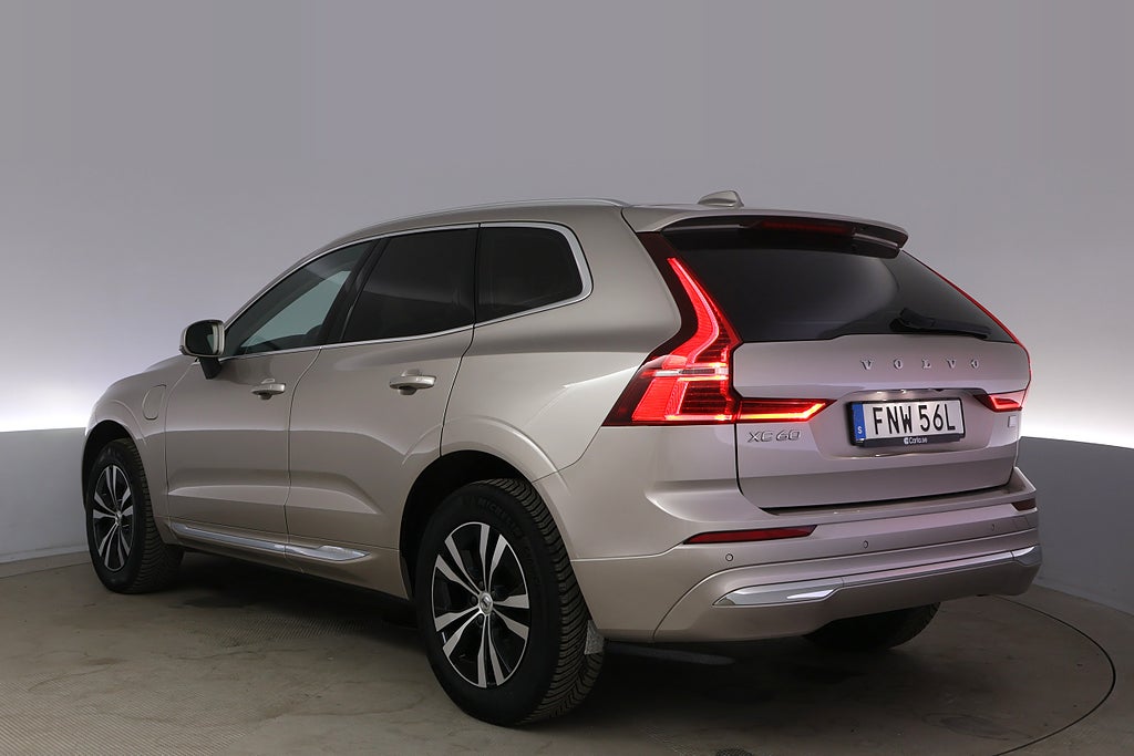 Volvo XC60 Recharge T6 AWD Core Bright Pano BLIS Drag Kamera