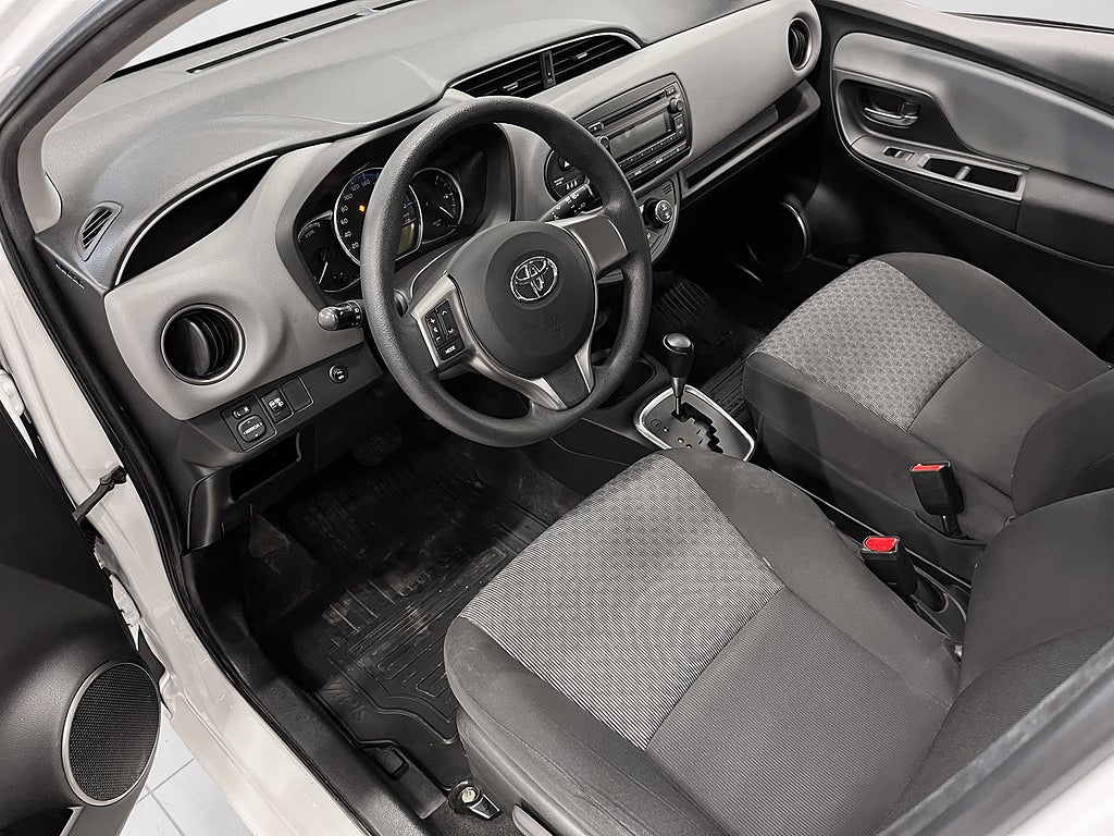 Toyota Yaris Hybrid e-CVT Active, Life Euro 6