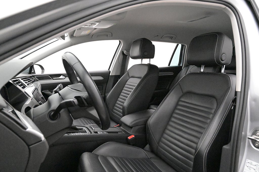 Volkswagen Passat Variant GTE Executive Drag Värmare Cockpit