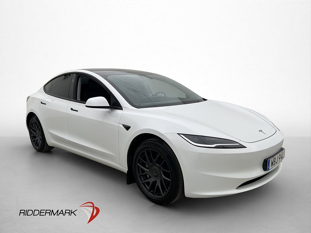 Tesla Model 3 Standard Range Autopilot Svensksåld