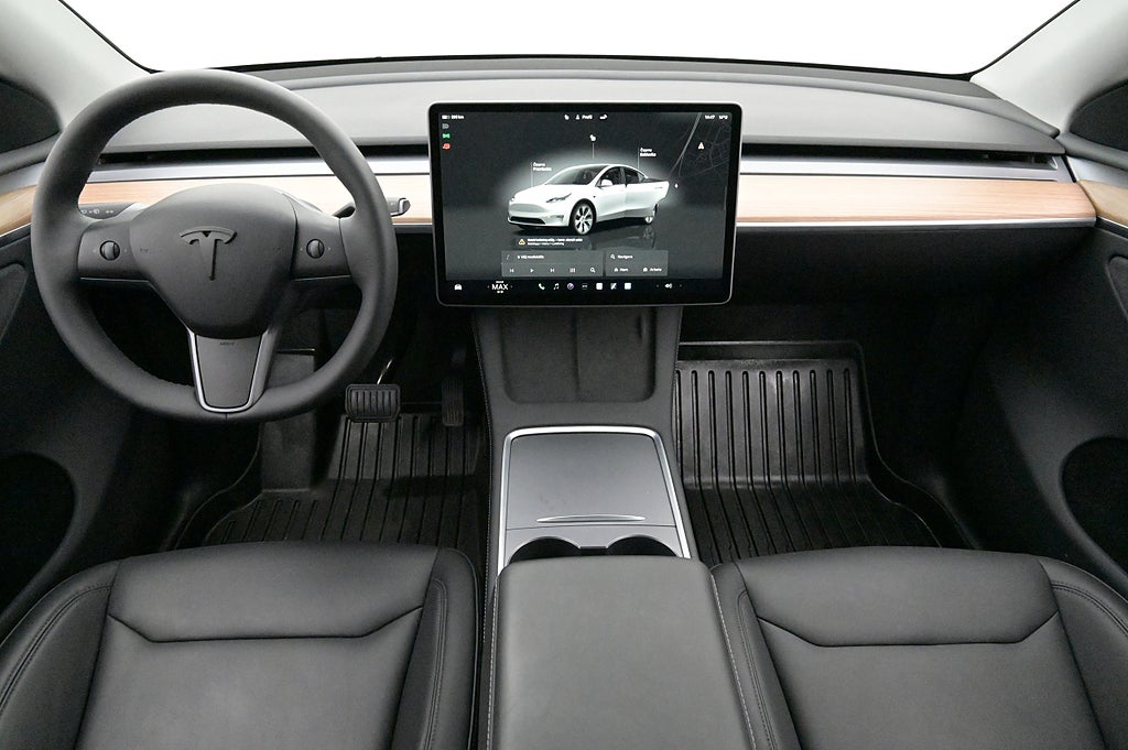 Tesla Model Y Long Range AWD Autopilot Pano Drag