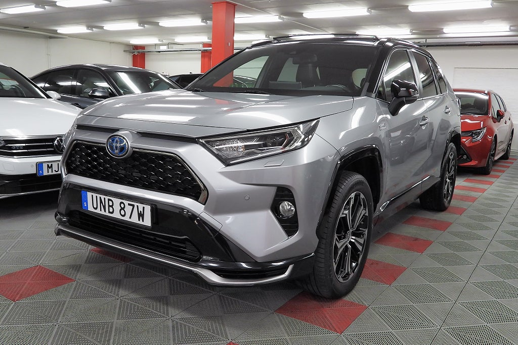 Toyota RAV4 Plug-in Hybrid E-CVT Style JBL SoV Hjul Panorama Drag