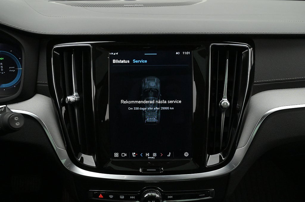 Volvo V60 Recharge T8 AWD Ultimate Dark Pano 360 HUD Drag