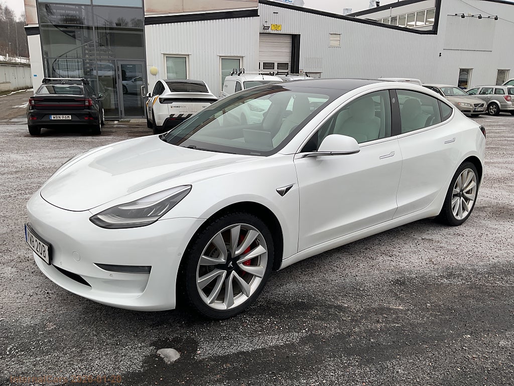 Tesla Model 3 Performance EXPORT 17.300€