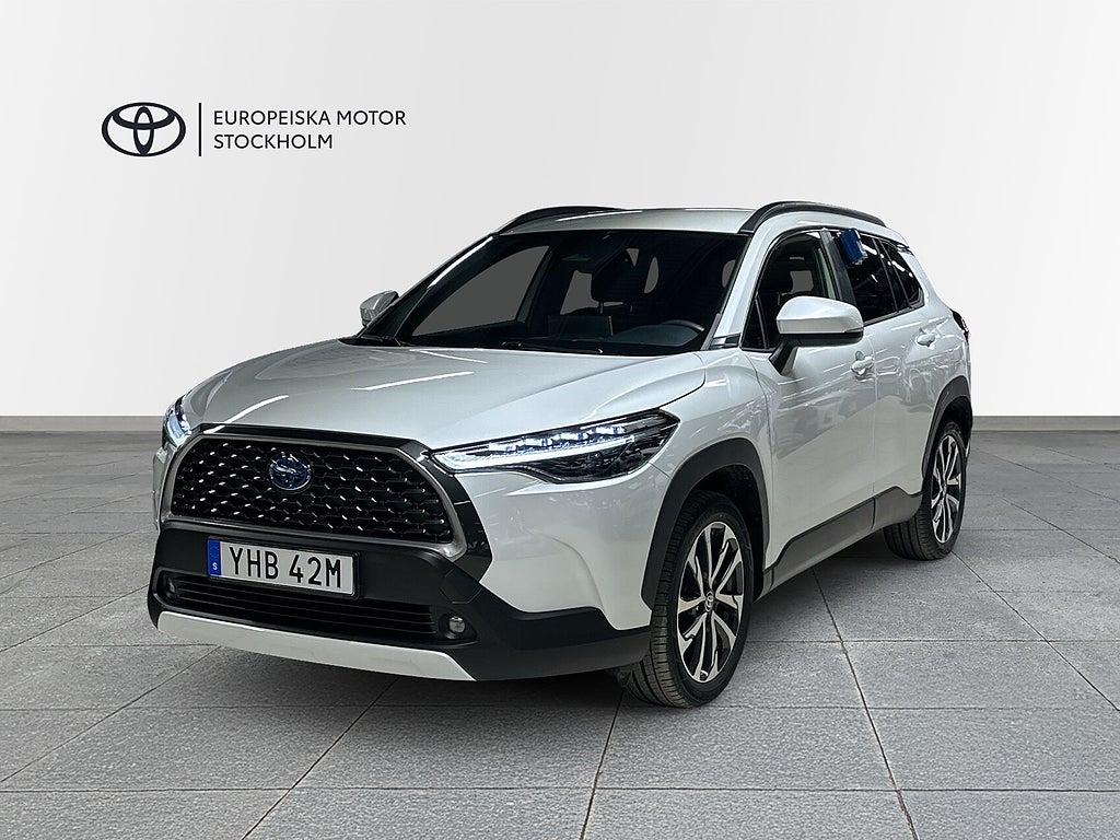 Toyota Corolla Cross 2.0 HSD AWD-i Style / V-Hjul