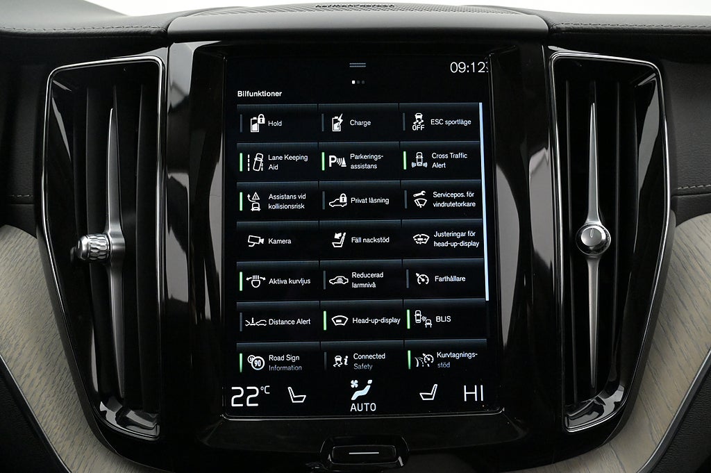 Volvo XC60 Recharge T6 AWD Inscription Drag Pano HK 360 HuD