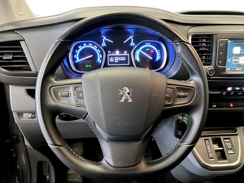 Peugeot e-Expert PRO+ 75kWh 136hk Aut L3 B-KAMERA DRAG