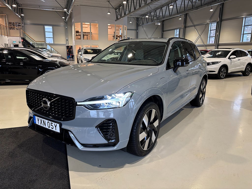 Volvo XC60 Recharge T6 AWD Plus,Dark Edition,Drag,Pan.Läder,20″,HK