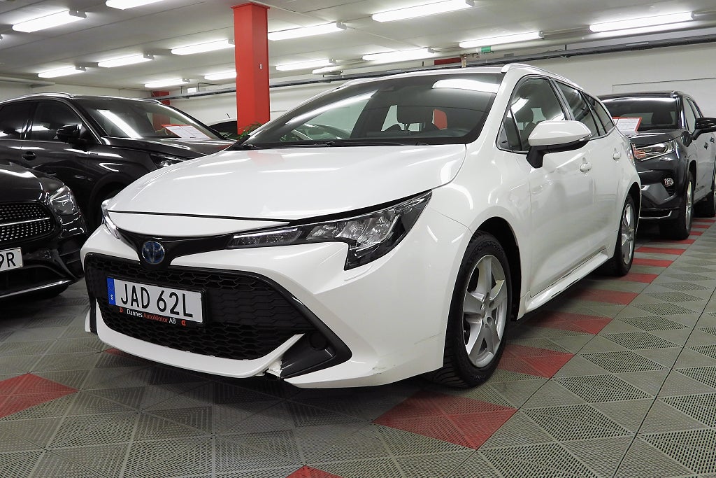 Toyota Corolla Touring Sports MOMS Hybrid e-CVT Active SoV Hjul Nybes