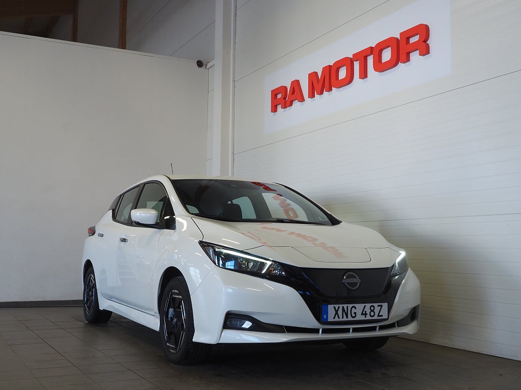 Nissan Leaf 40 kWh 150hk Acenta |Backkamera| Rattvärme |