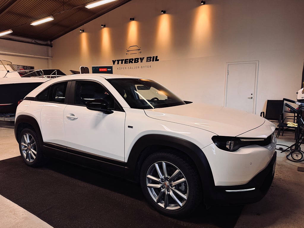 Mazda MX-30 E-Skyactiv EV SOV Hjul Exclusive Line B-Camera MOMS!