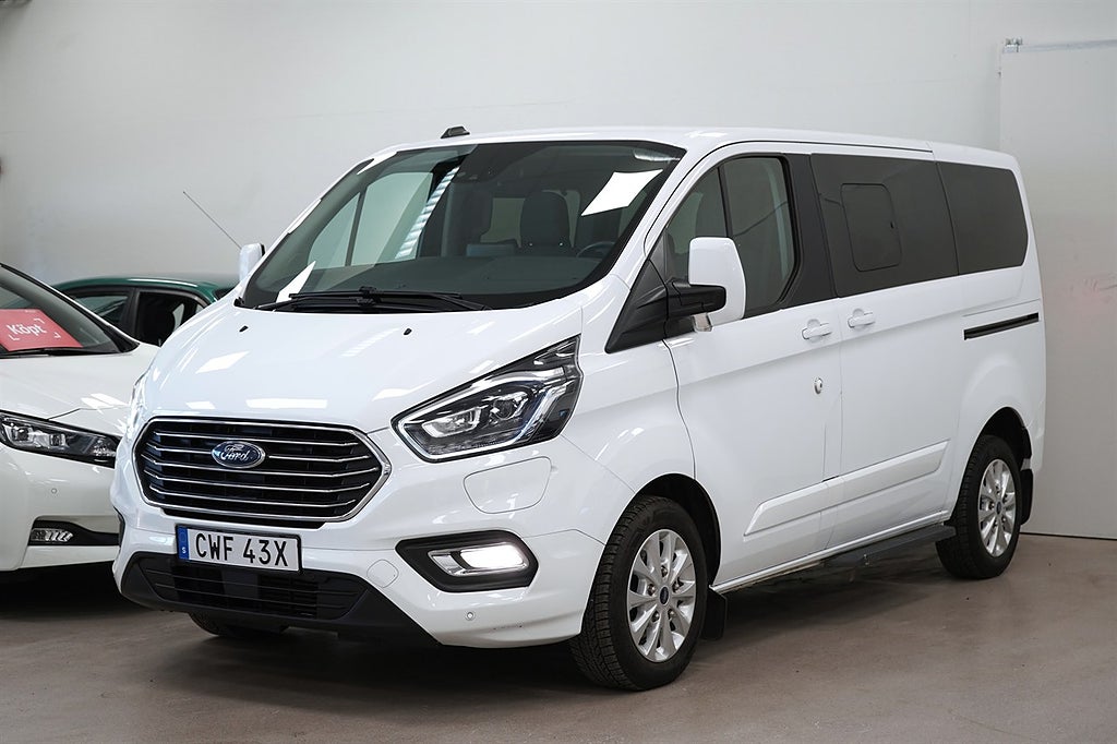 Ford Tourneo CUSTOM PLUG-IN HYBRID 8-SITS 1-ÄGARE MOMS