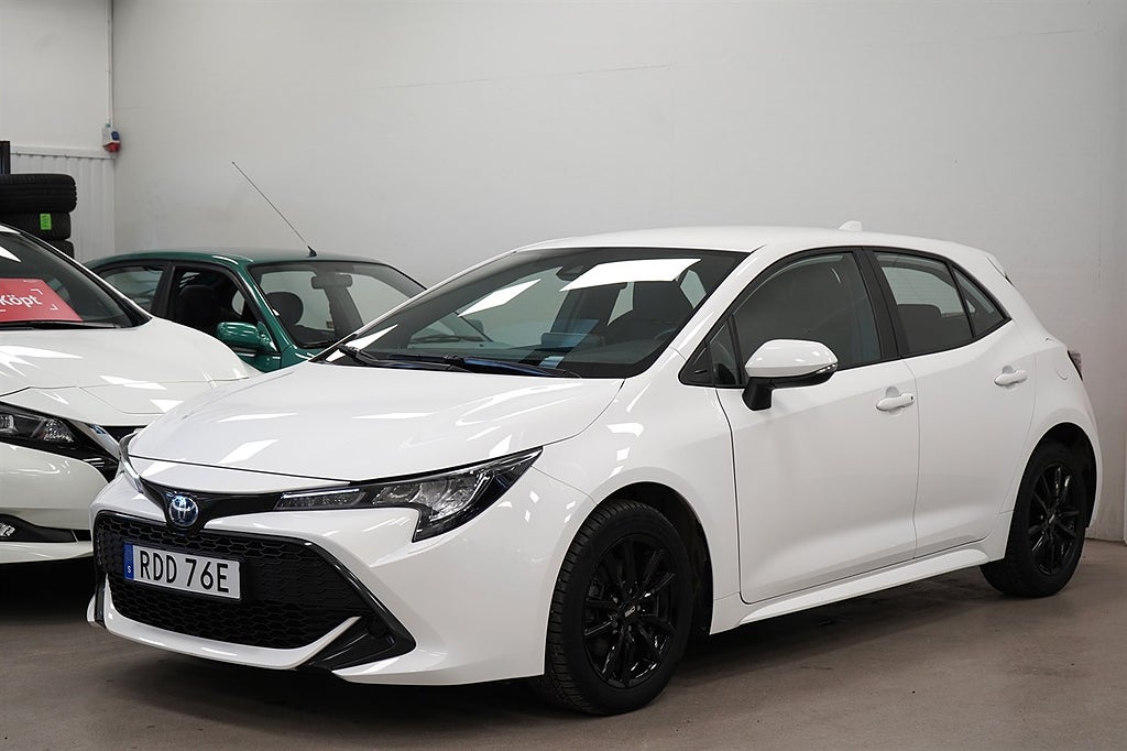 Toyota Corolla 1.8 HYBRID e-CVT 1-ÄGARE B-KAMERA APPLE-CARPLAY