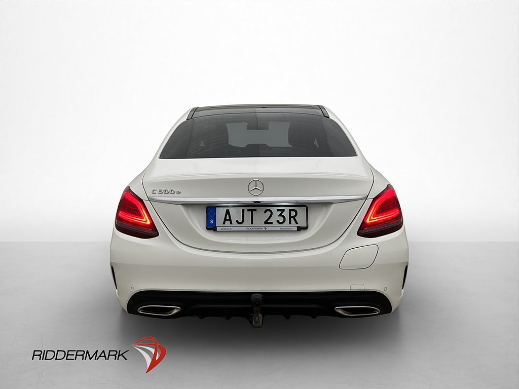 Mercedes-Benz C300 e AMG Cockpit Pano Burmester Värm 360°