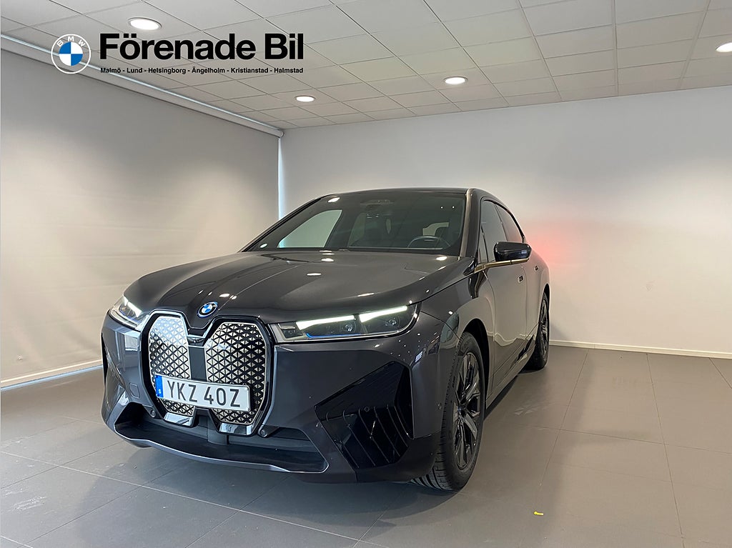 BMW iX xDrive50 Panorama H/K Driving Assistant Pro