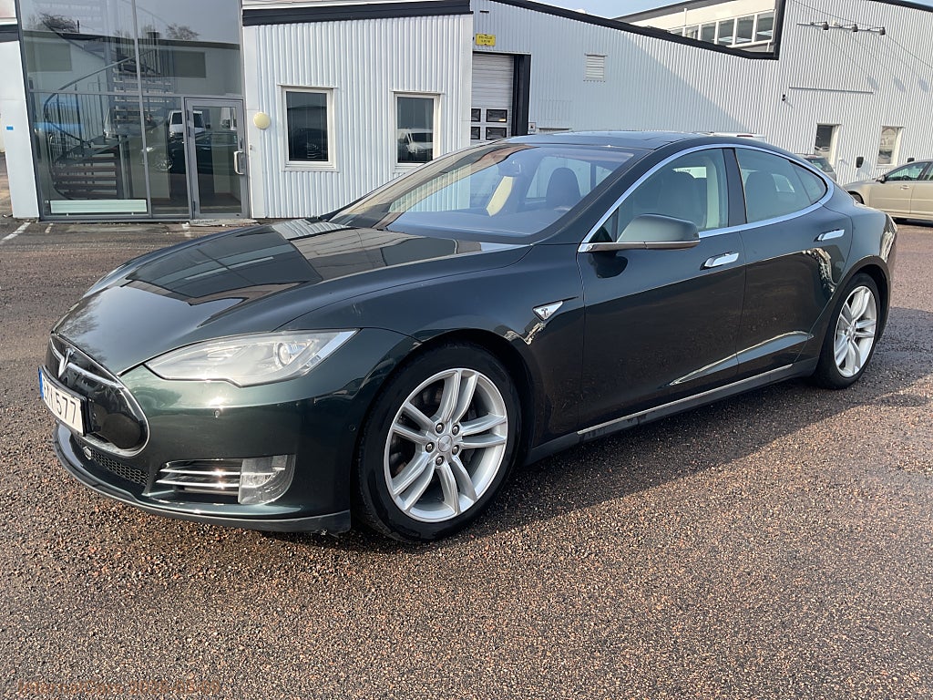 Tesla Model S 85 FREE SUPERCHARGE EXPORT 13.931€