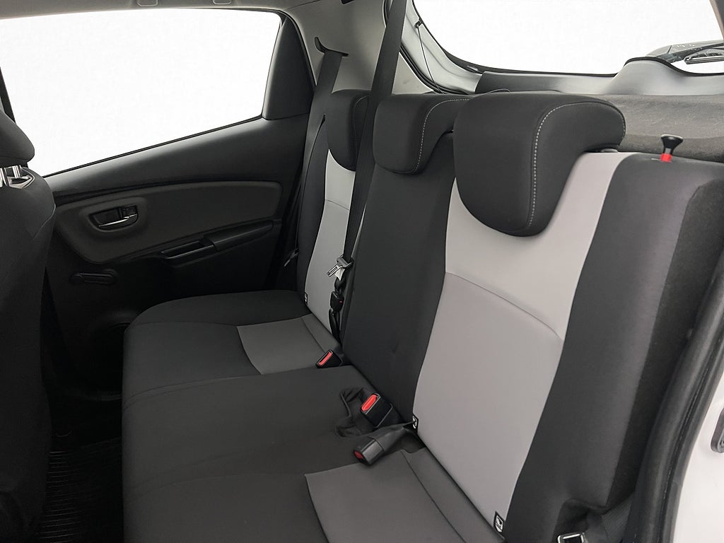 Toyota Yaris Hybrid 101hk Active Kamera P-Sensorer 0,33L/Mil