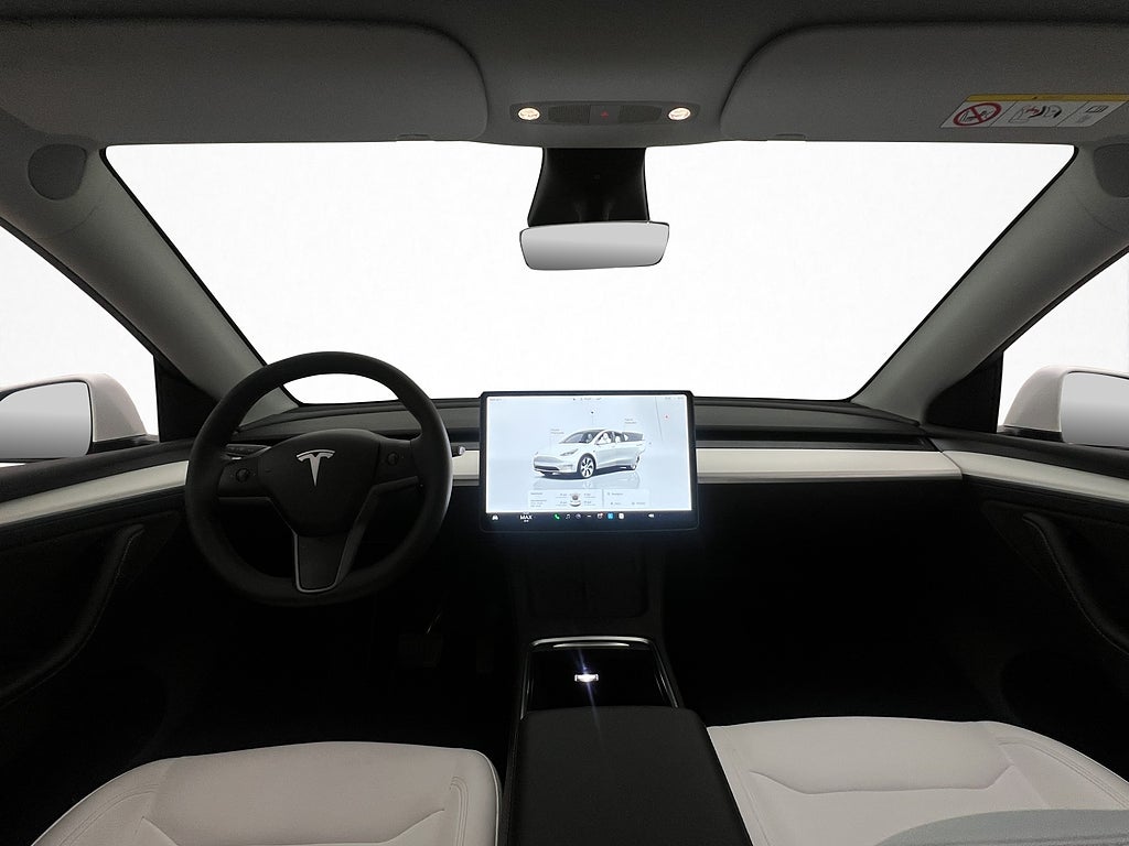 Tesla Model Y Standard Range AP Dragkrok Ljus interiör MOMS
