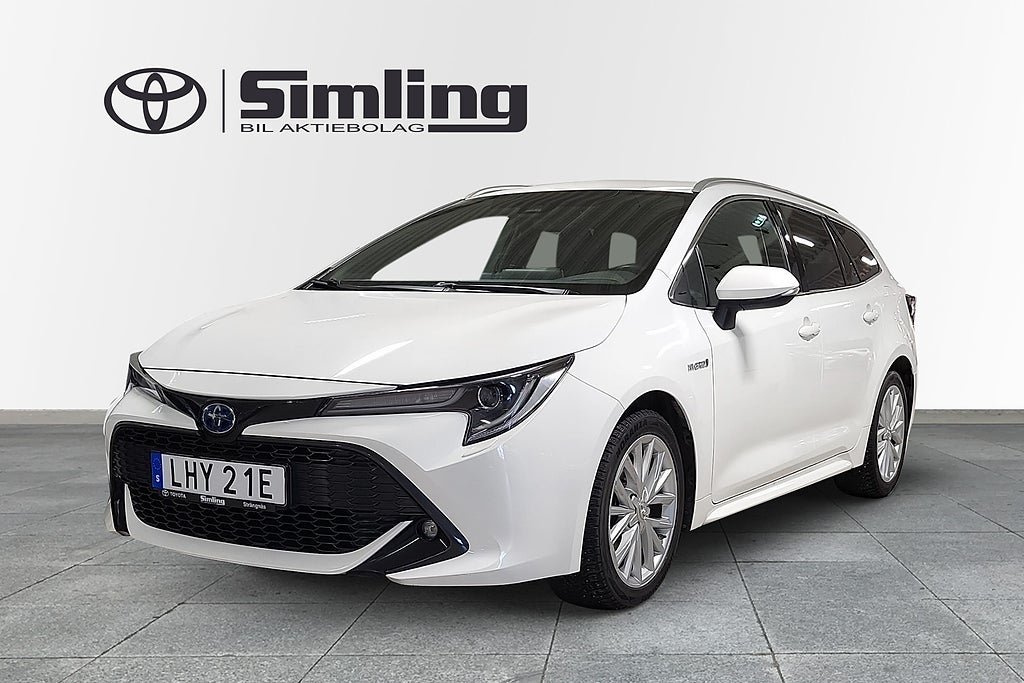 Toyota Corolla 1,8 TS Hybrid Style / Vinterhjul