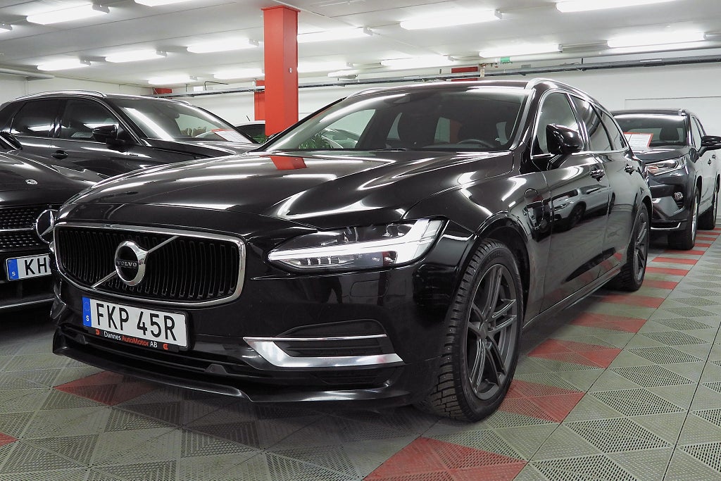 Volvo V90 Recharge T8 AWD Geartronic Momentum SoV Hjul Drag