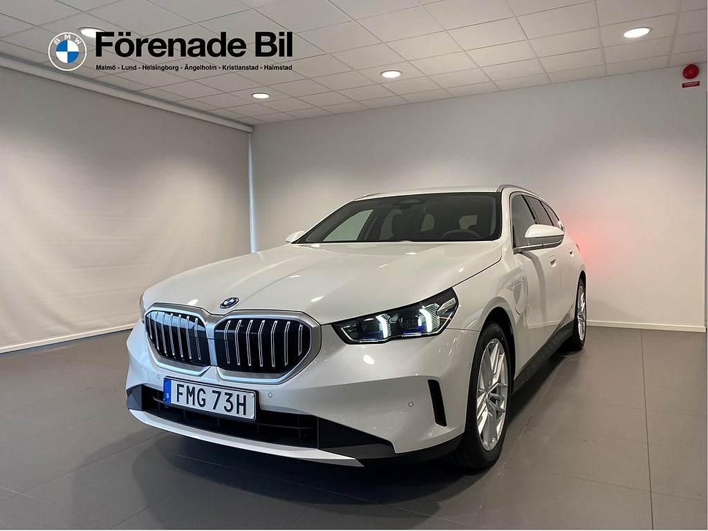 BMW 530e xDrive Touring Adaptiv Farthållare Harmon Kardon Drag
