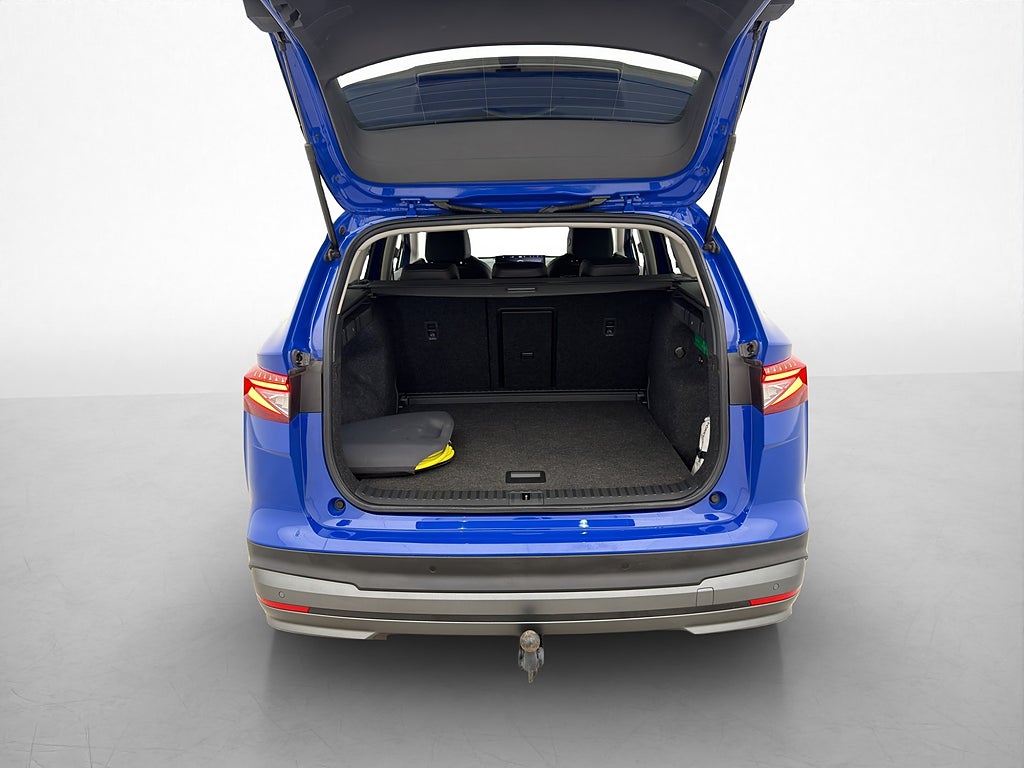 Skoda Enyaq 80x 265hk Värmare Dragkrok Kamera CarPlay MOMS