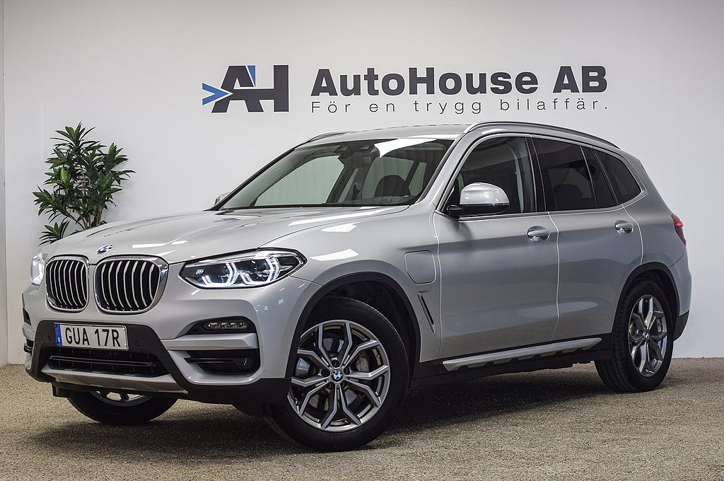 BMW X3 xDrive30e X Line Head Up Skinn HiFi CarPlay Garanti