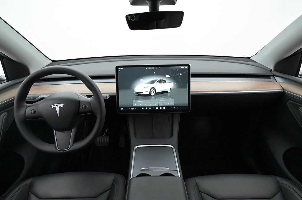 Tesla Model Y Long Range AWD Autopilot Pano Drag V-hjul