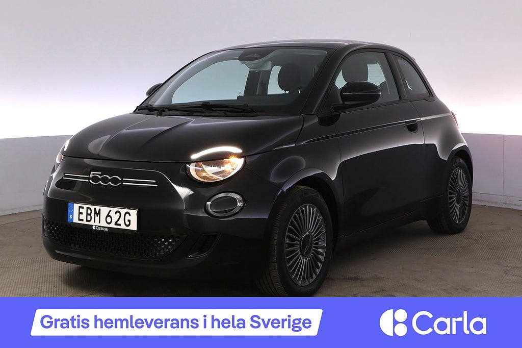 Fiat 500E 42 kWh Icon Taklucka Navi Kamera Farthållare