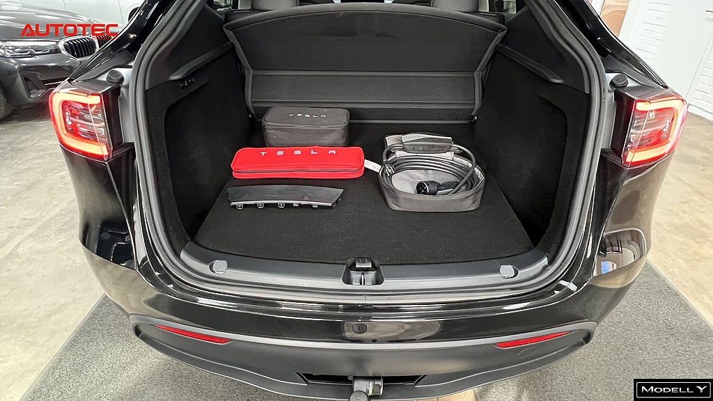 Tesla Model Y LongRange AWD 514HK