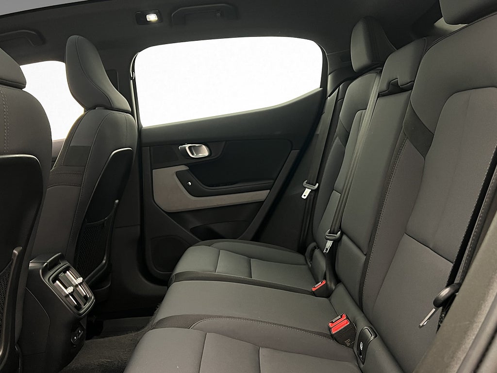 Polestar 2 Long Range Single Motor Plus Pilot Lite Drag Pano