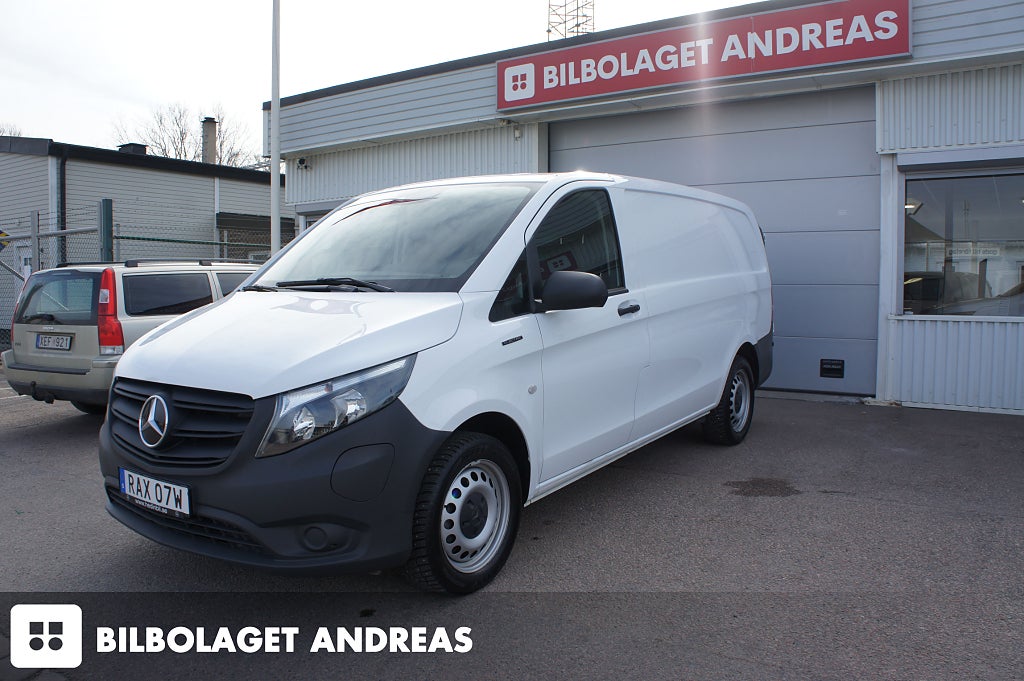 Mercedes-Benz eVito 112 60KWH CCS Snabbladdning Moms Leasbar Lång