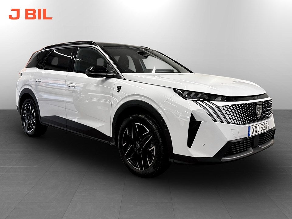Peugeot 5008 GT Hybrid 145hk Aut NYA VINTERHJUL INGÅR!