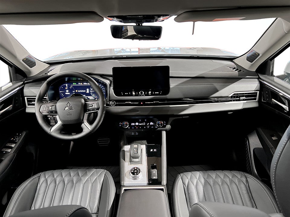 Mitsubishi Outlander Instyle PHEV Aut 4WD – OMGÅENDE LEVERANS!